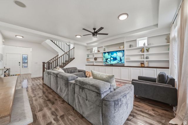 2352 W ISLAND DR, Kaysville, UT 84037