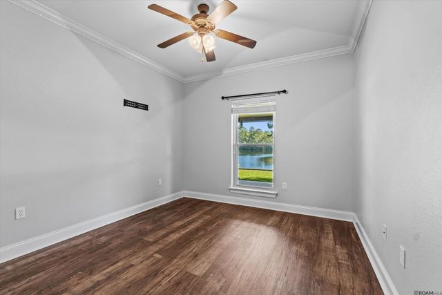 27776 Lakeshore Dr, Walker, LA 70785