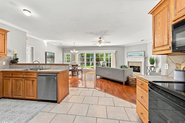 43167 Sycamore Bend Ave, Gonzales, LA 70737