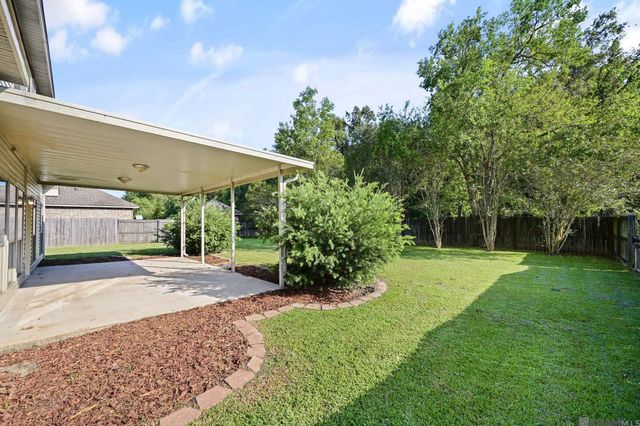43167 Sycamore Bend Ave, Gonzales, LA 70737