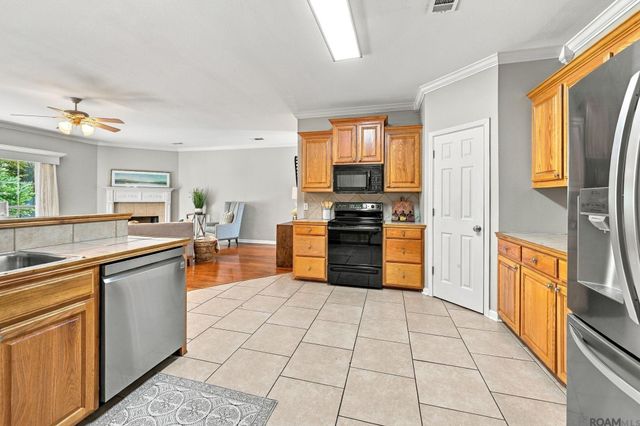 43167 Sycamore Bend Ave, Gonzales, LA 70737