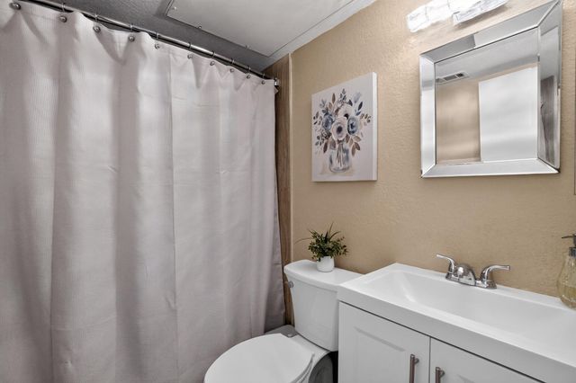 2104 Cullen Ave 7-211, Austin, TX 78757