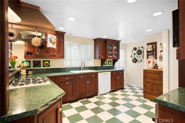 600 15th Street, Manhattan Beach, CA 90266