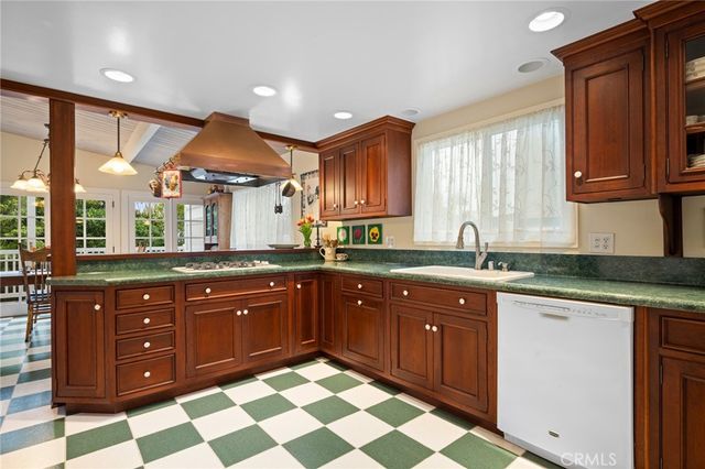 600 15th Street, Manhattan Beach, CA 90266