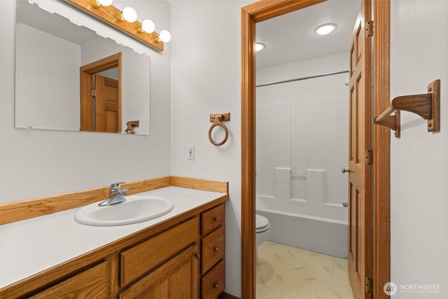 1620 Prospect Street, Raymond, WA 98577