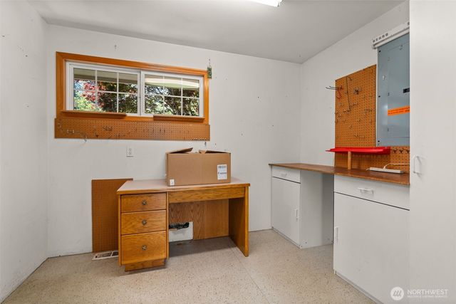1620 Prospect Street, Raymond, WA 98577