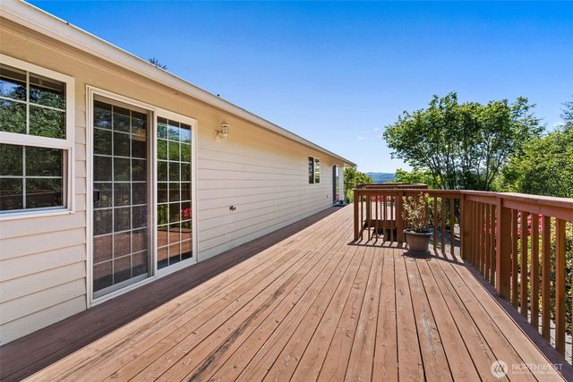 1620 Prospect Street, Raymond, WA 98577