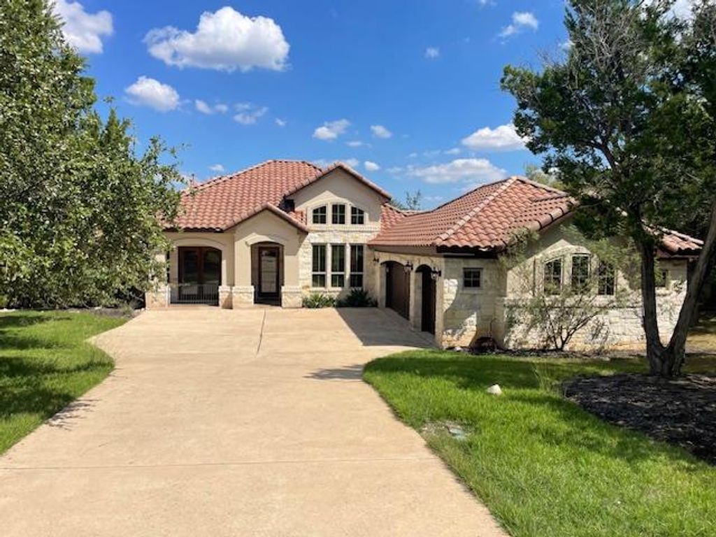 17704 Regatta View DR, Jonestown, TX 78645