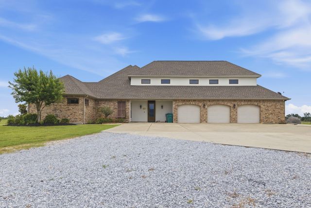 2855 W Tank Farm Rd, Lake Charles, LA 70605