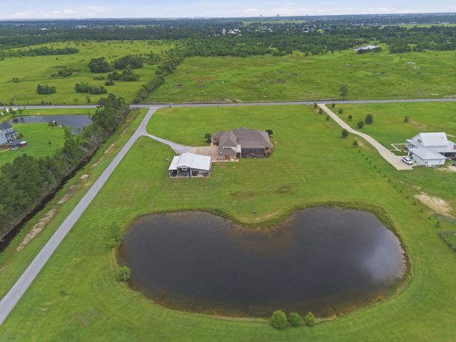 2855 W Tank Farm Rd, Lake Charles, LA 70605