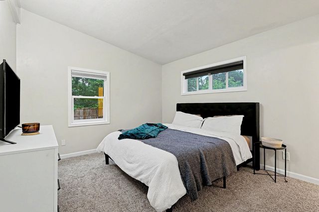 521 S Westview Drive, Derby, KS 67037