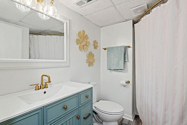 521 S Westview Drive, Derby, KS 67037