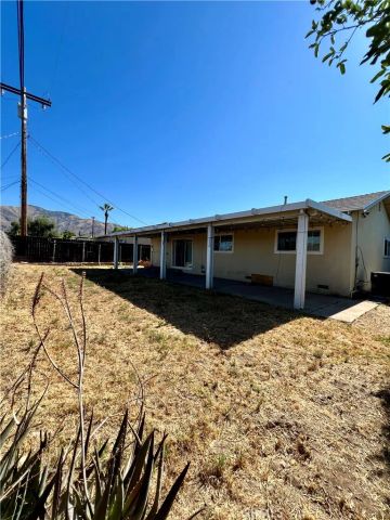 7142 Church, Highland, CA 92346