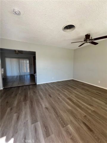7142 Church, Highland, CA 92346