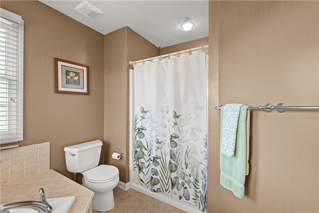 213 Walnut Drive, Nottingham, PA 15330