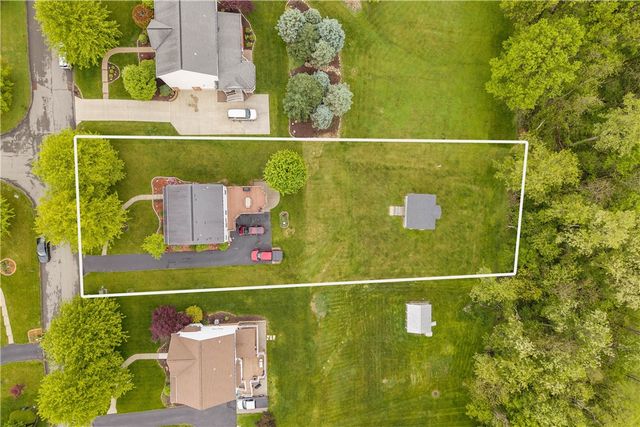213 Walnut Drive, Nottingham, PA 15330