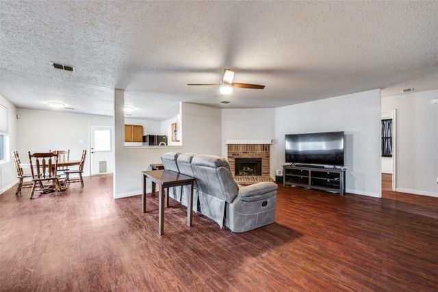 1709 Silverwood Lane, Little Elm, TX 75068