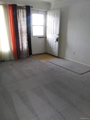 28309 Aberdeen Street, Southfield, MI 48076