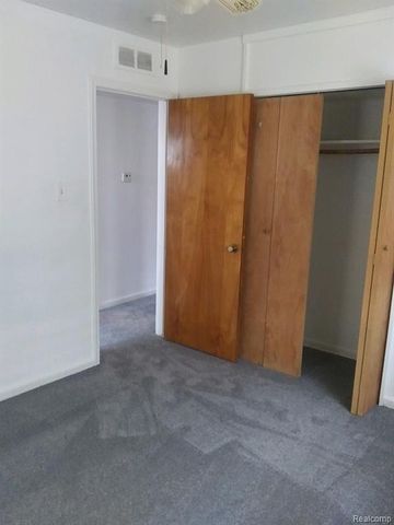 28309 Aberdeen Street, Southfield, MI 48076