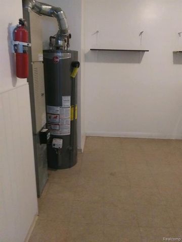 28309 Aberdeen Street, Southfield, MI 48076