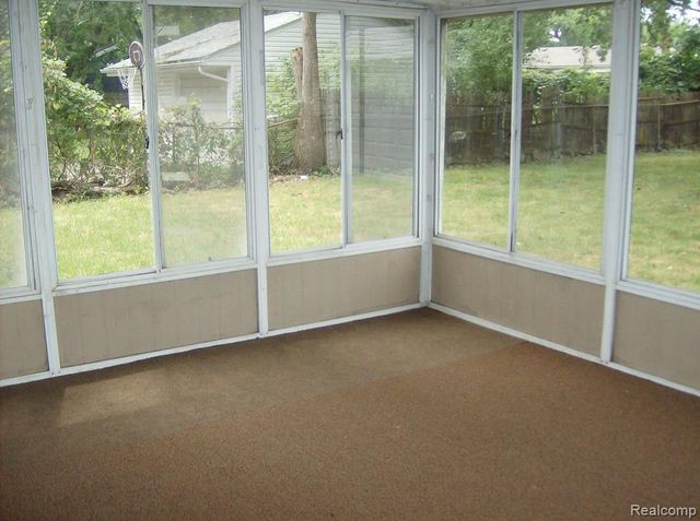 28309 Aberdeen Street, Southfield, MI 48076