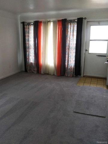 28309 Aberdeen Street, Southfield, MI 48076