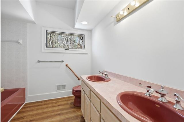 2538 Bridgewater Drive, Gainesville, GA 30506