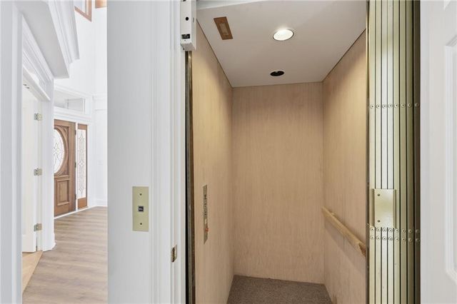 2538 Bridgewater Drive, Gainesville, GA 30506