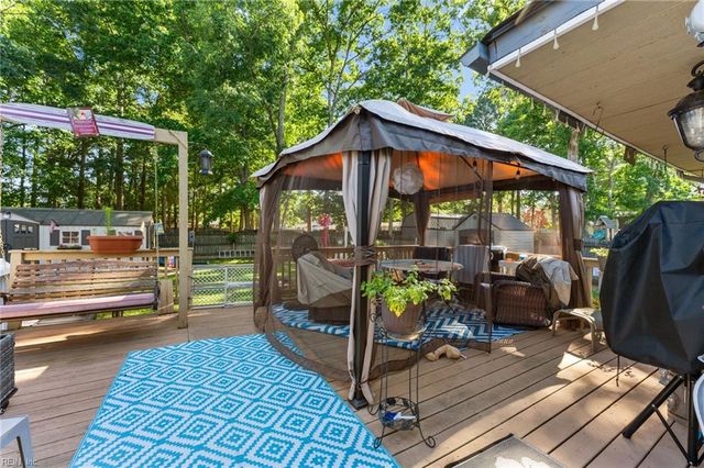 318 Williamsburg CT, Newport News, VA 23606