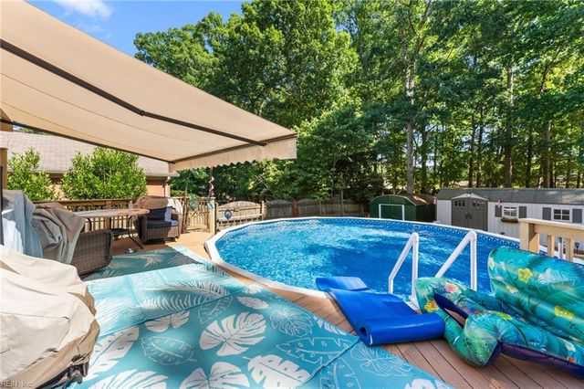 318 Williamsburg CT, Newport News, VA 23606