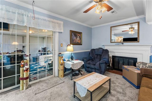 318 Williamsburg CT, Newport News, VA 23606
