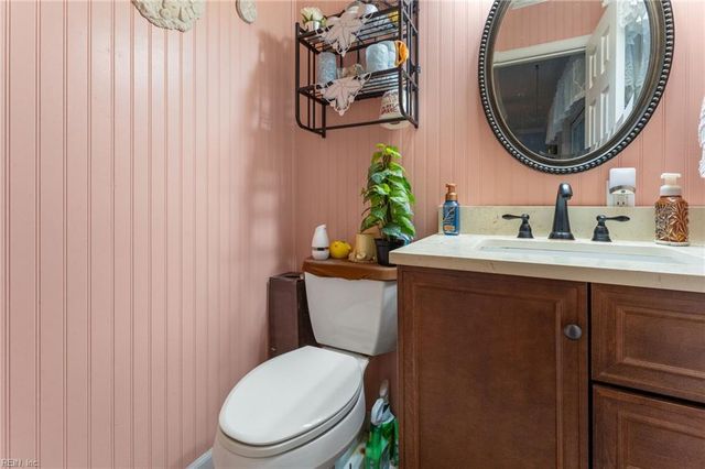 318 Williamsburg CT, Newport News, VA 23606
