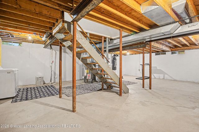 2059 La Mer Lane 17, Haslett, MI 48840