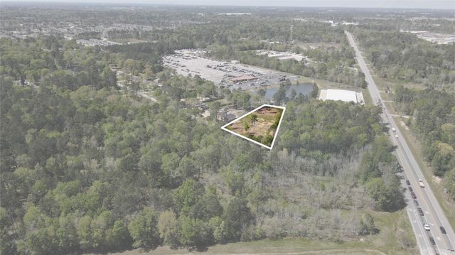 3805 Piney Point Road, Conroe, TX 77301