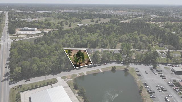 3805 Piney Point Road, Conroe, TX 77301