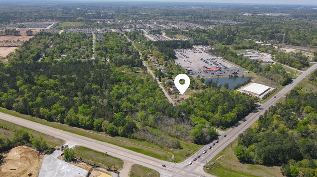 3805 Piney Point Road, Conroe, TX 77301