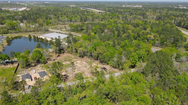 3805 Piney Point Road, Conroe, TX 77301