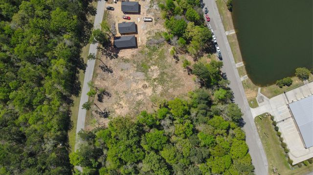 3805 Piney Point Road, Conroe, TX 77301