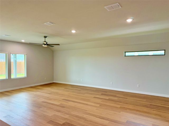 905 Pink Skies Drive, Princeton, TX 75407