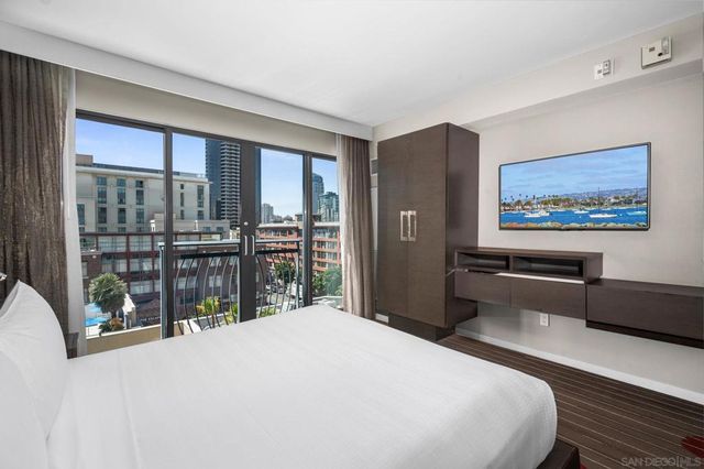 207 5th Avenue 739, San Diego, CA 92101