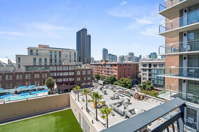 207 5th Avenue 739, San Diego, CA 92101