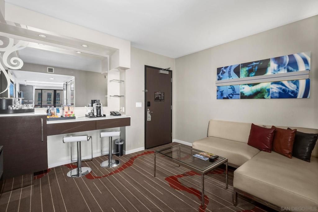 207 5th Avenue 739, San Diego, CA 92101