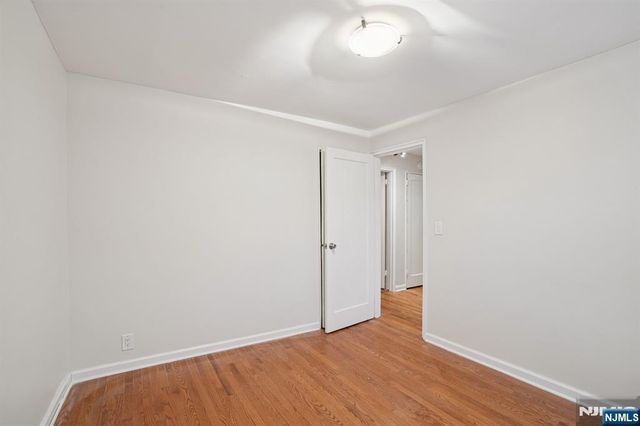 475 Colonial Terrace 5, Hackensack, NJ 07601