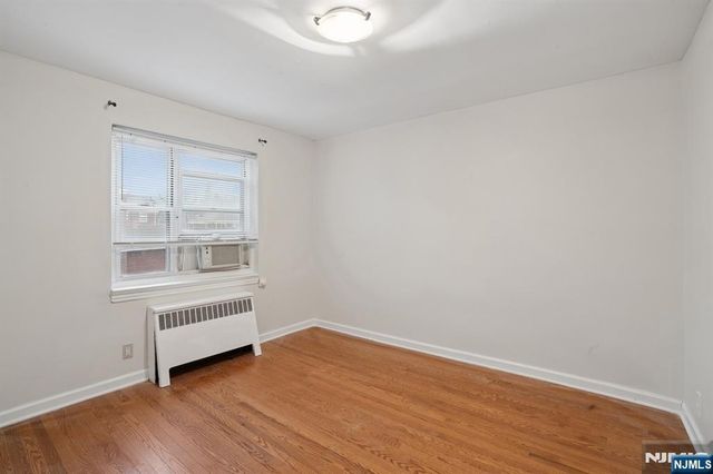 475 Colonial Terrace 5, Hackensack, NJ 07601