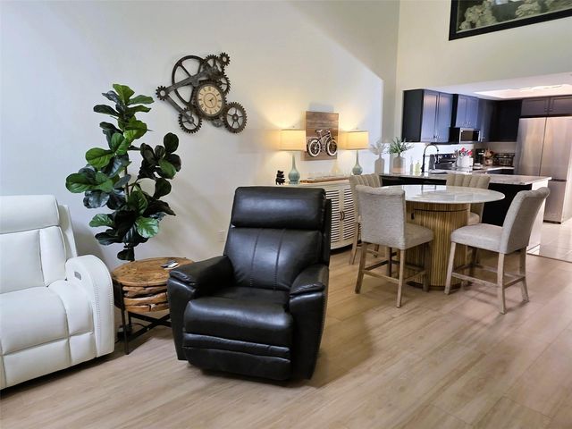 1761 CUPECOY CIRCLE N4, Lutz, FL 33558