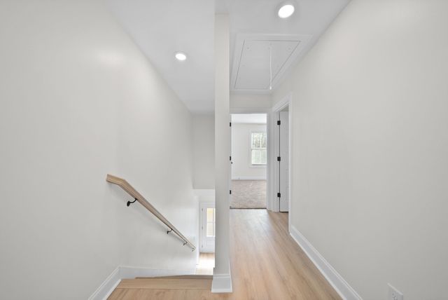 330 S 7th Street B, Clarksville, TN 37040