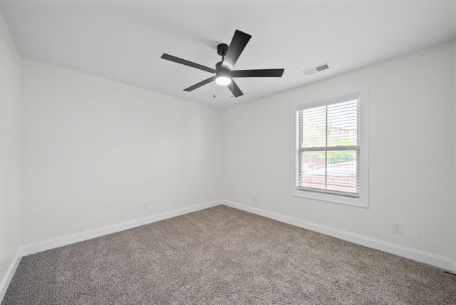 330 S 7th Street B, Clarksville, TN 37040