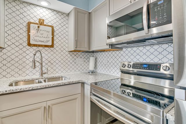 26 Sinatra Court 3, Branson West, MO 65737