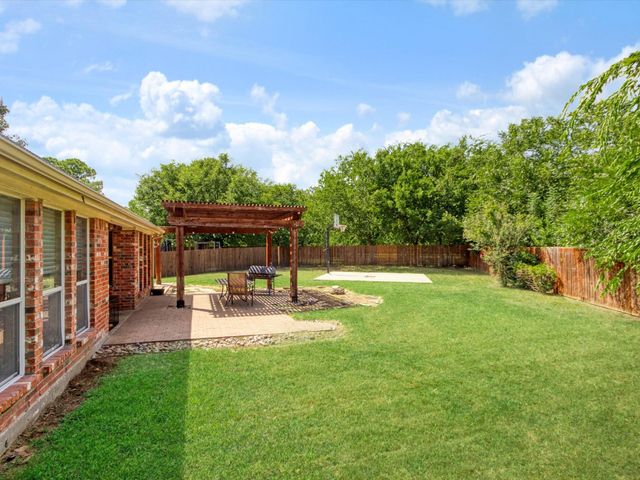 6004 Cedar Glen Court, Grand Prairie, TX 75052