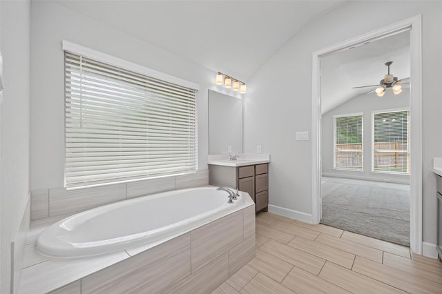 232 W Netleaf Court, Montgomery, TX 77316